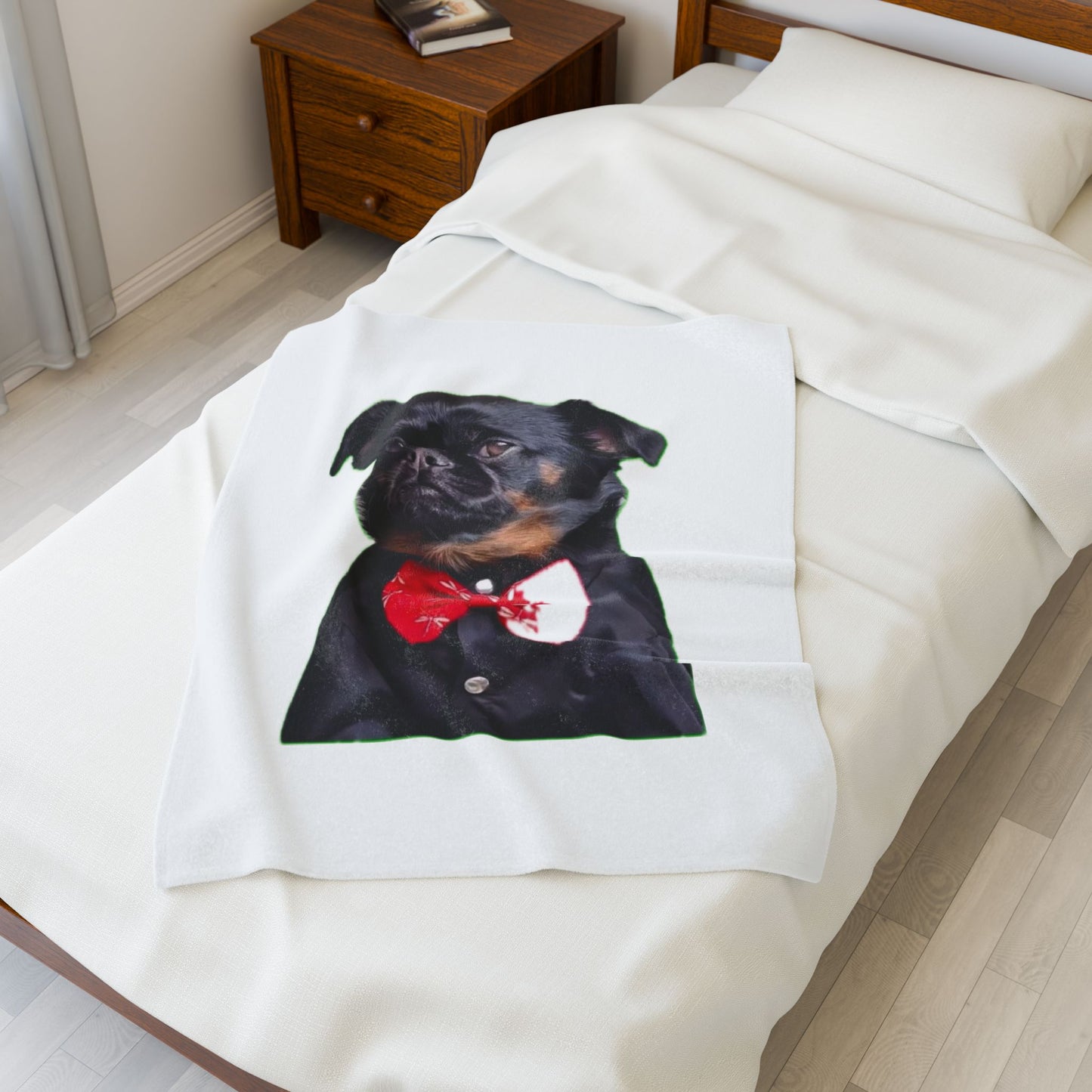 Stylish Pug Plush Blanket, Cozy Pet Lover Gift, Dog-Themed Decor, Valentine’s Day Present, Living Room Accent