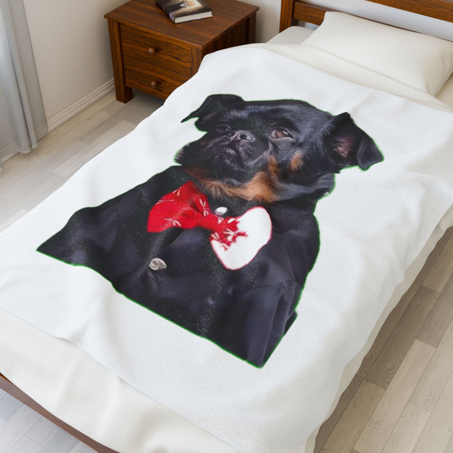 Stylish Pug Plush Blanket, Cozy Pet Lover Gift, Dog-Themed Decor, Valentine’s Day Present, Living Room Accent